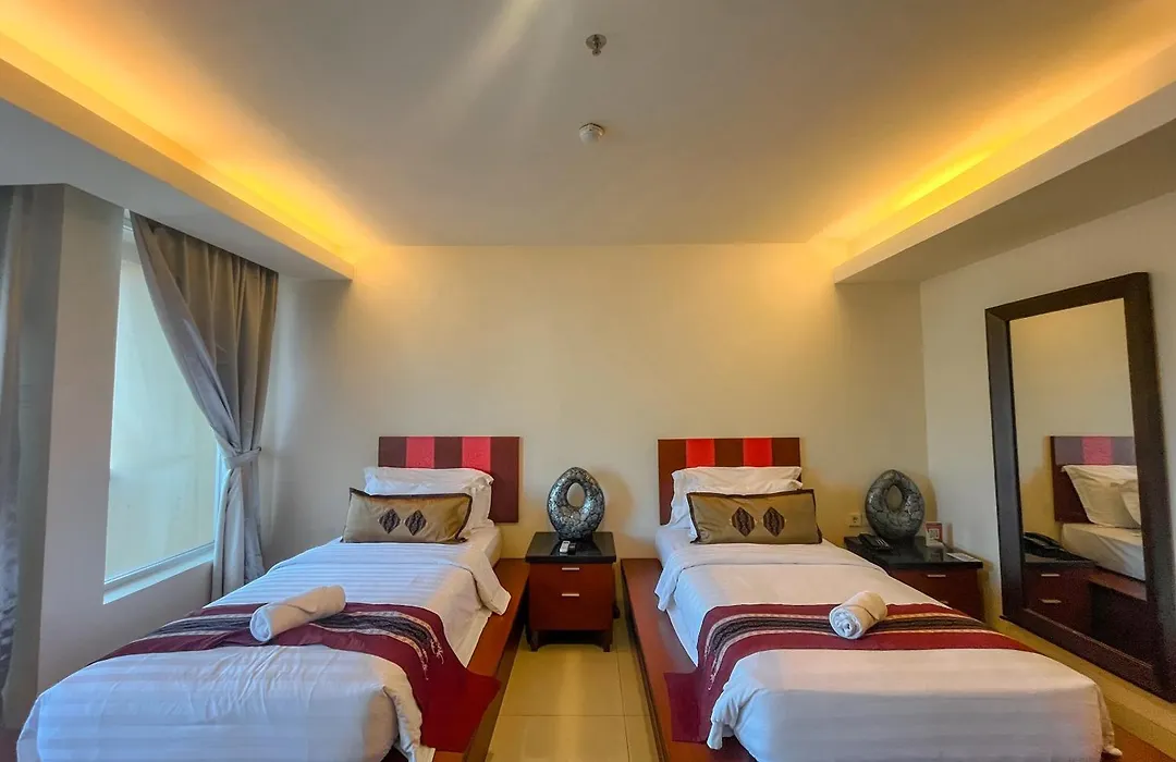 Lion Hotel & Plaza Manado-1
