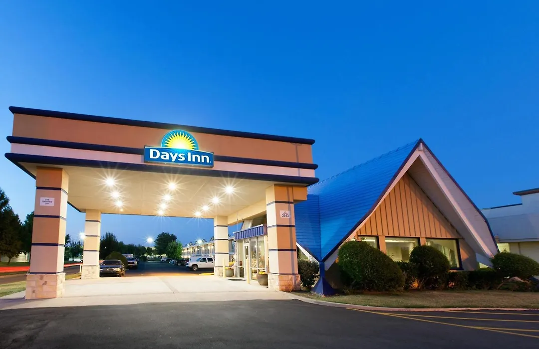 Days Inn By Wyndham Norman-1
