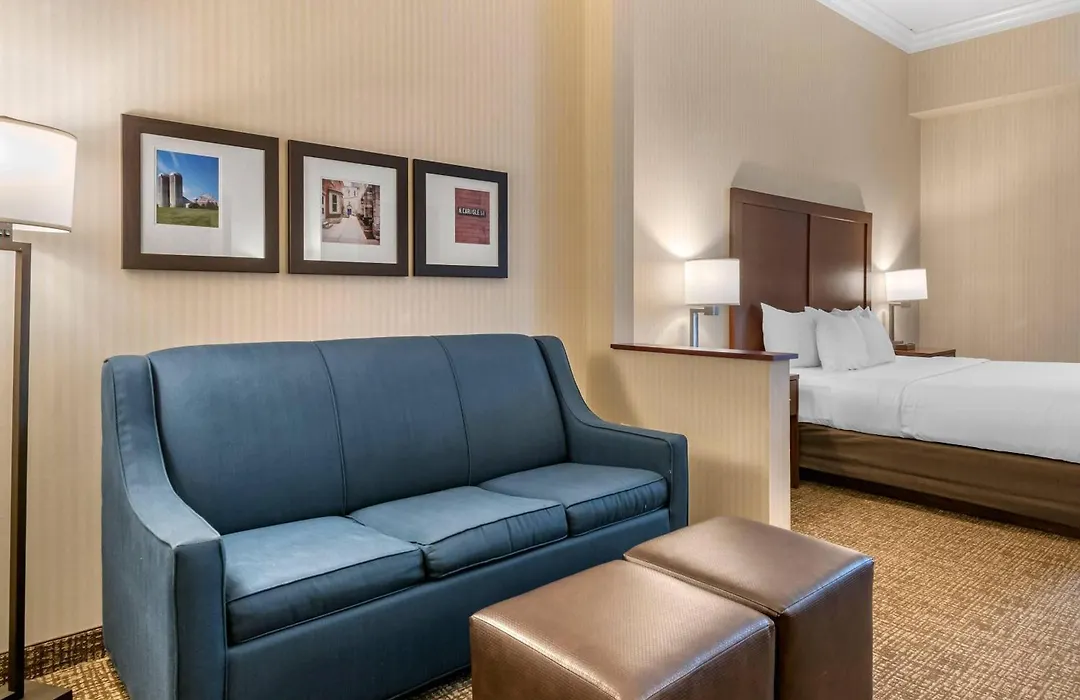 Comfort Suites Downtown Carlisle-1