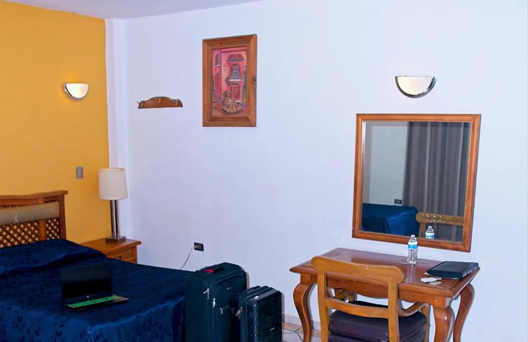 Hotel Las Fuentes-1