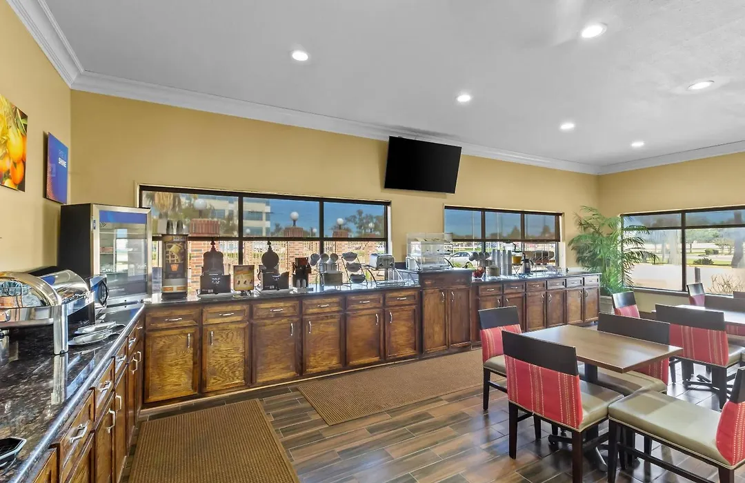 Comfort Suites Lake Jackson Clute-1