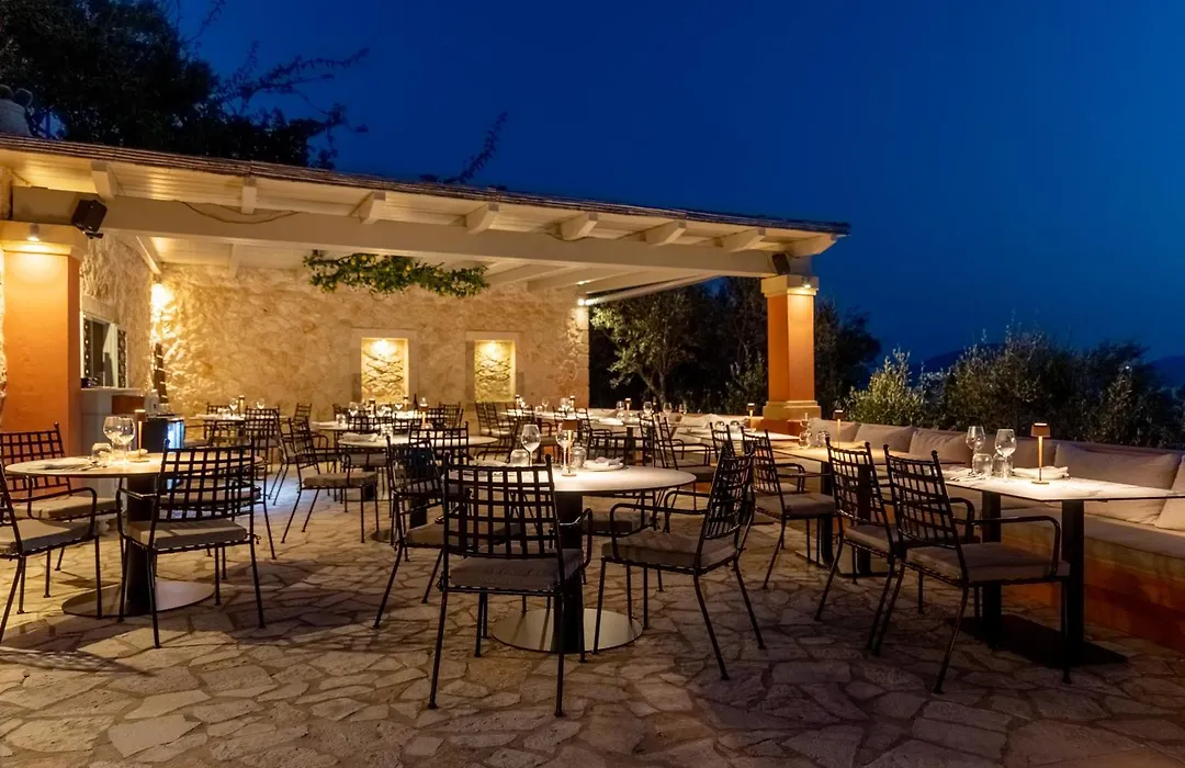 Roi Boutique Suites-1