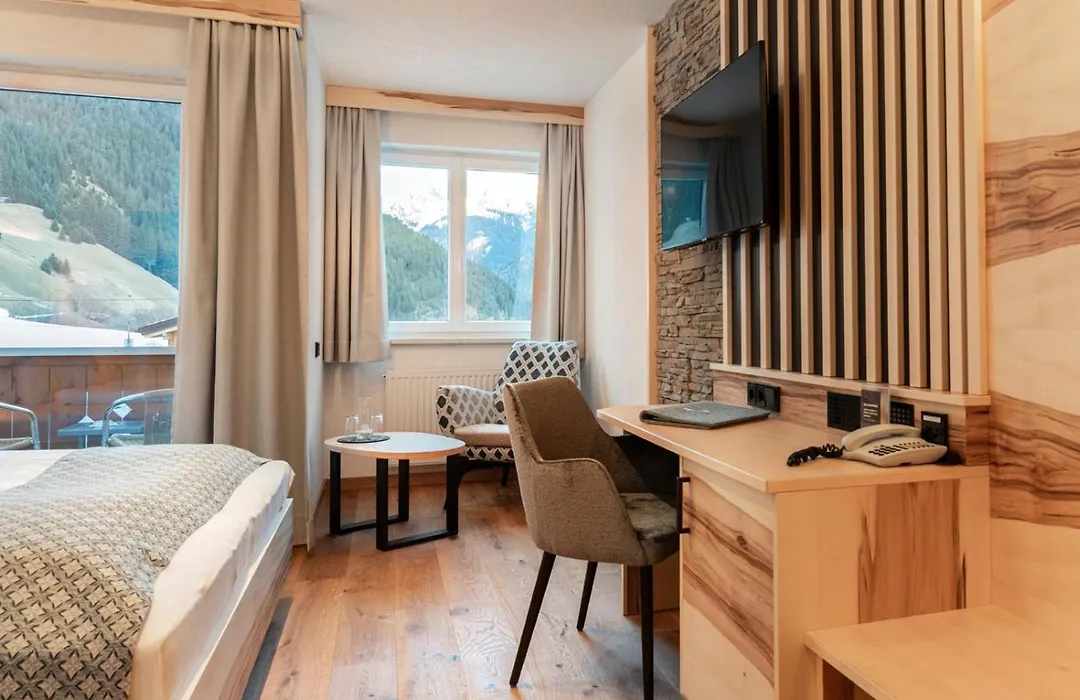Wohlfühlhotel Berg Heil-1