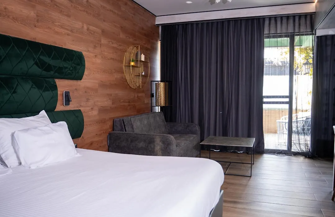 Garden Hotel Boutique & Events-1