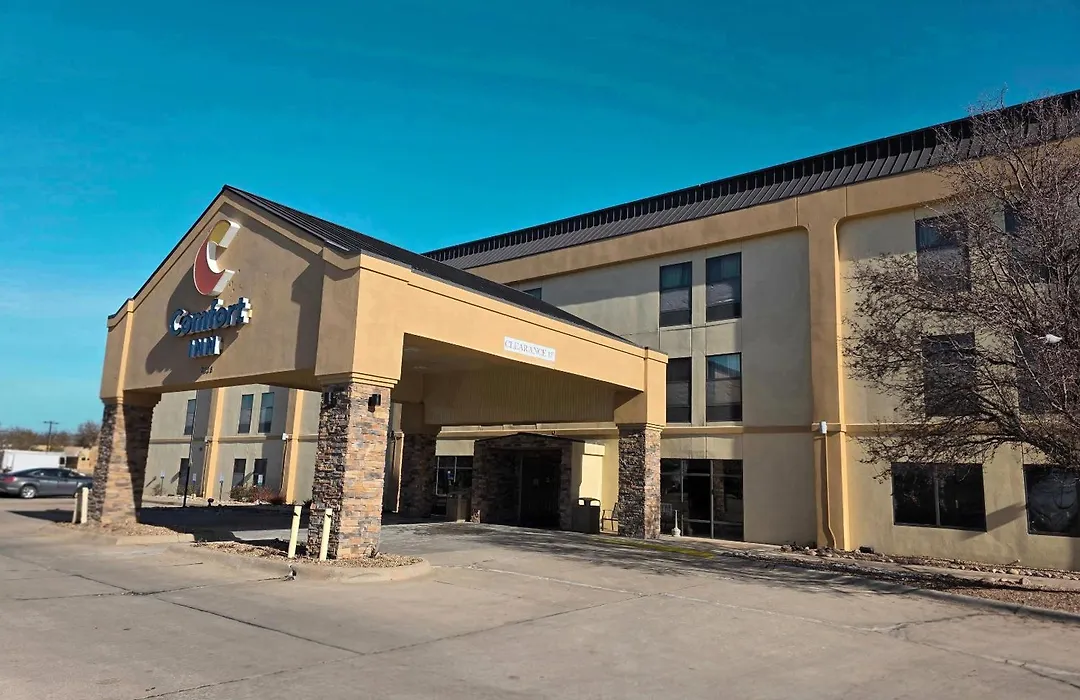 Comfort Inn Ottawa Kansas-1