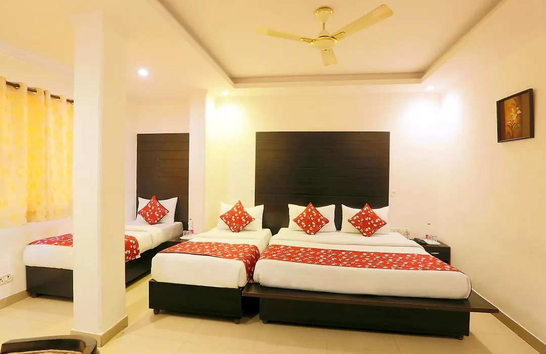 Airport Hotel Chanakya-1