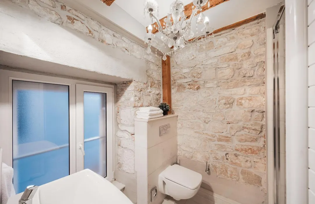 Hotel Osam - Adults Only-1