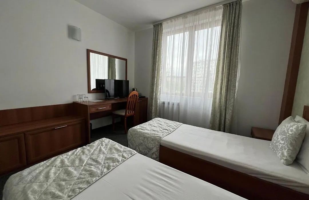 Family Hotel 007 Ivan Dimitrov-Kuklata 15 Str-1