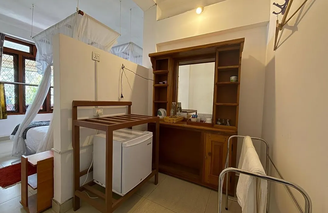Hilltop Guest House-1