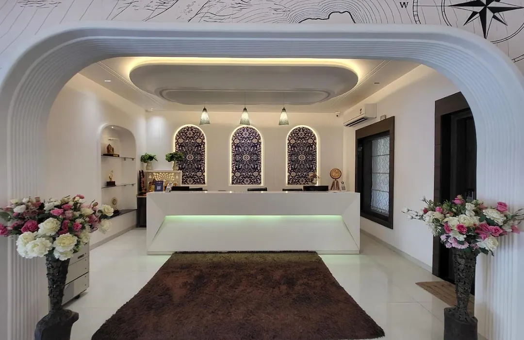 Jhansi Hotel-1