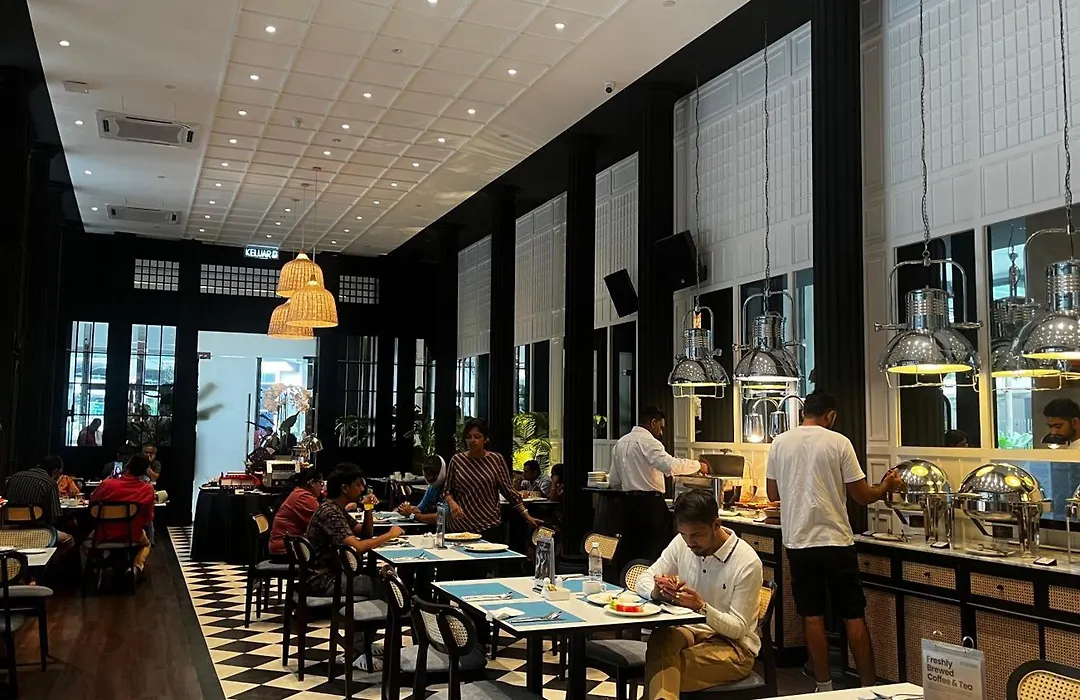 Ramada Suites By Wyndham Kuala Lumpur City Centre-1