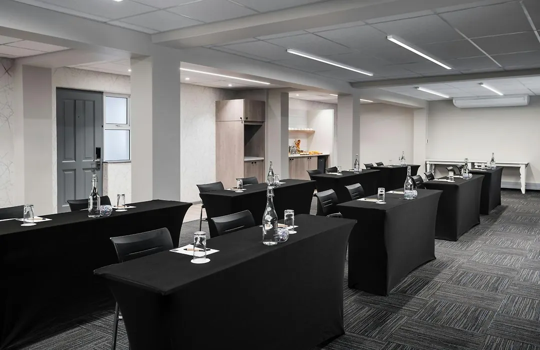 Protea Hotel By Marriott Cape Town Mowbray-1