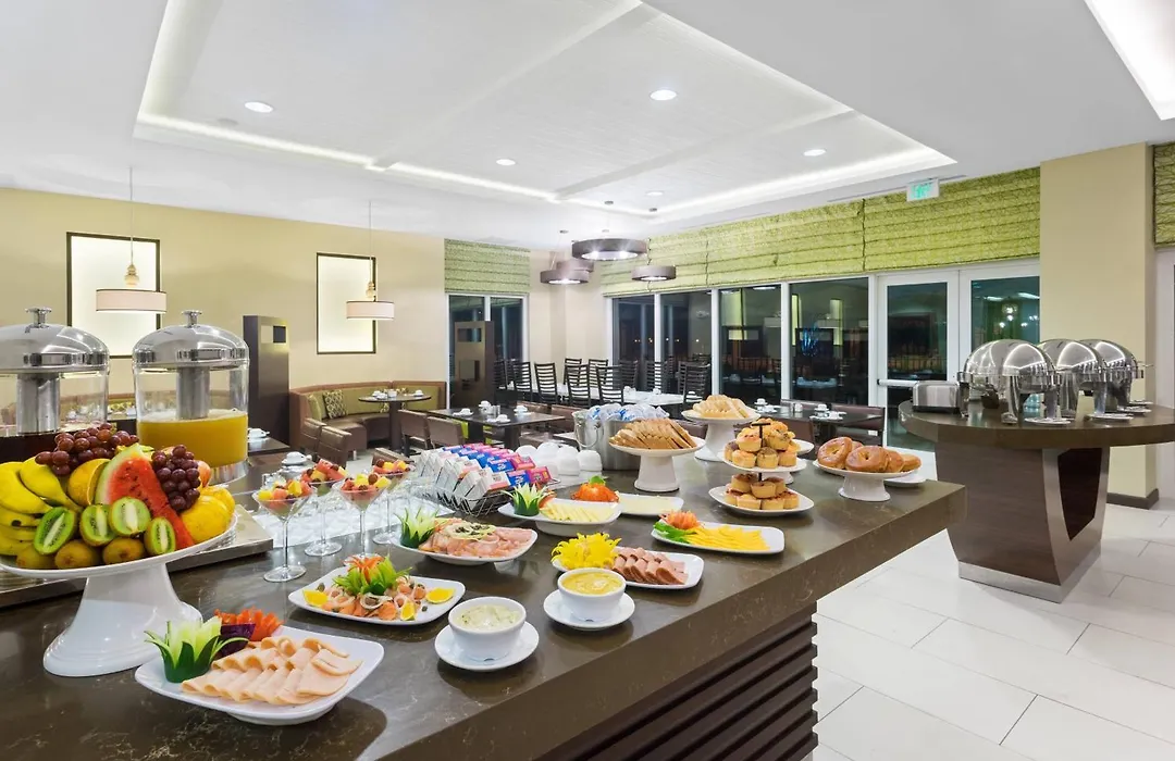 Courtyard By Marriott Kingston, Jamaica-1