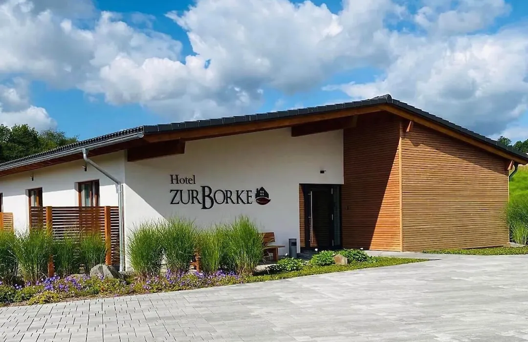 Hotel Zur-Borke-1
