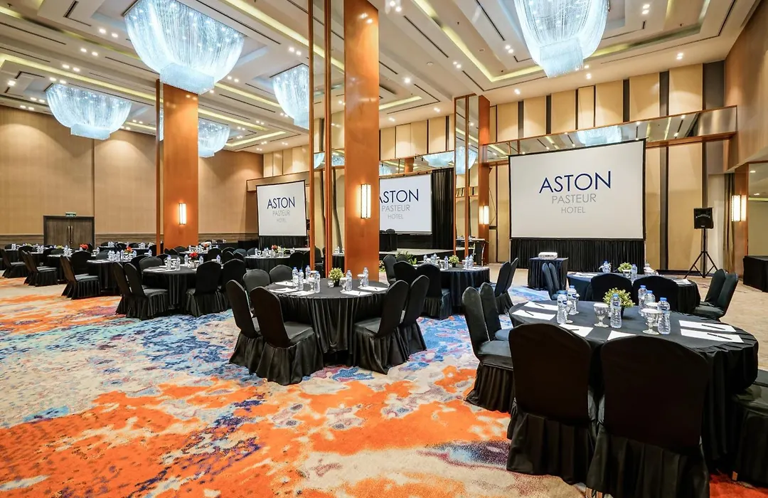 Aston Pasteur-1
