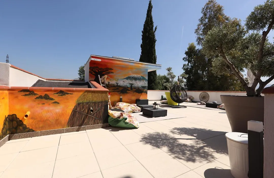 Appart'Hotel La Girafe-1