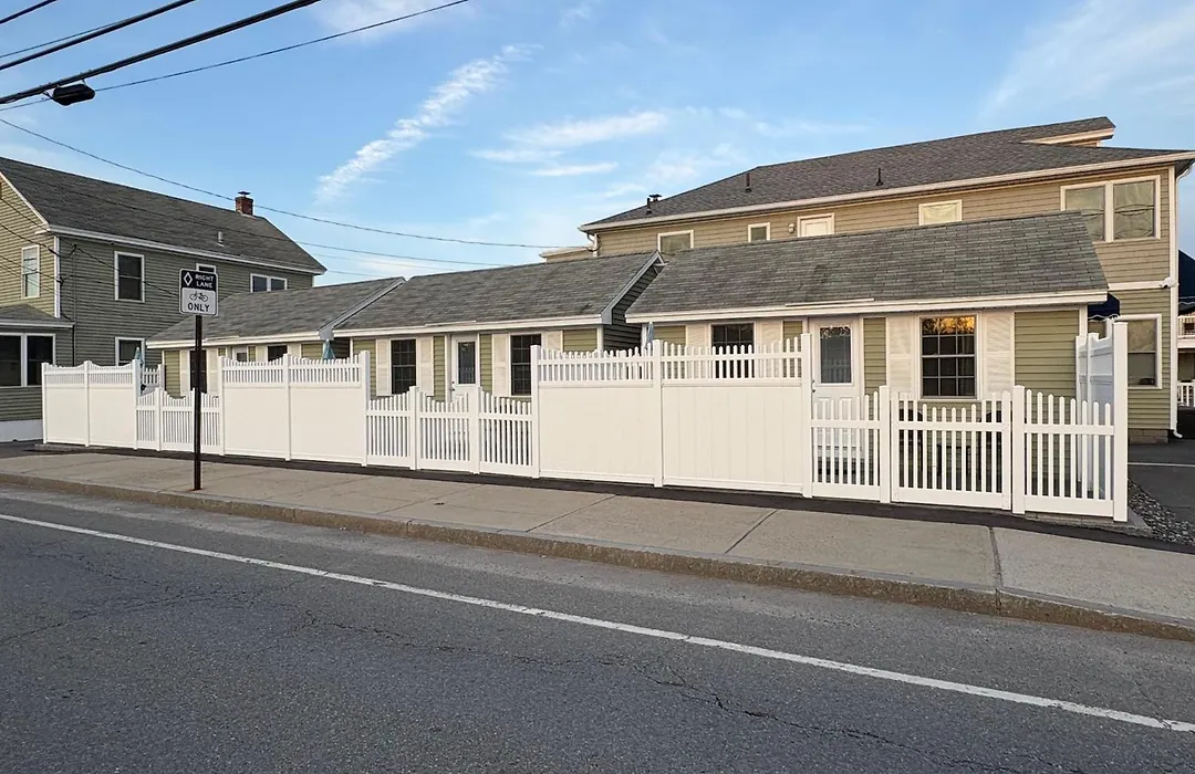 Moontide Motel, Apartments, And Cabins-1
