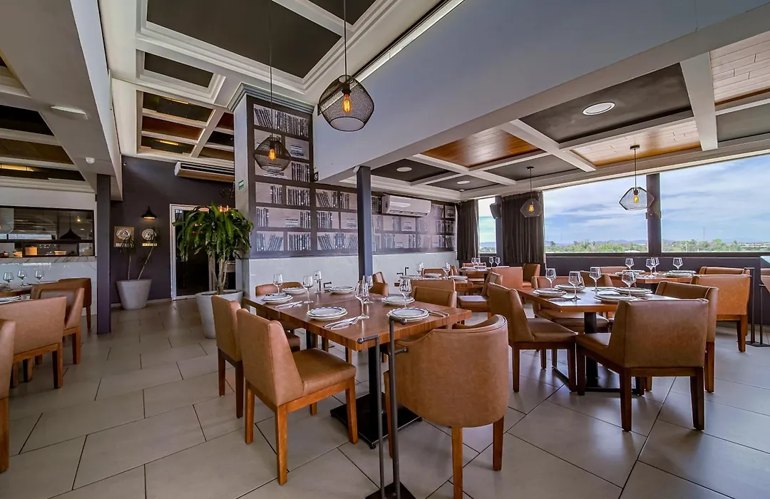Hotel Nuve Torreón-1