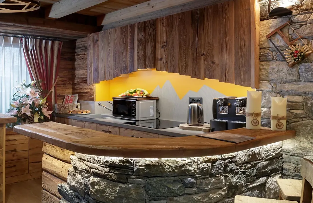 Chalet Matterhorn Francois - Central Alpine Chalet With Private Spa & Breakfast-1