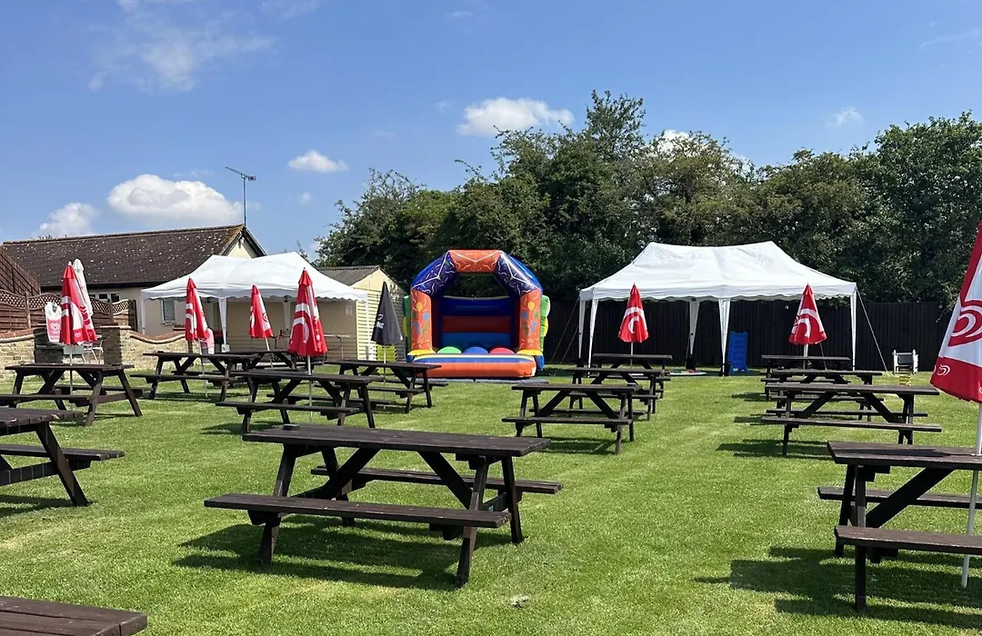 Rettendon Lodge-1