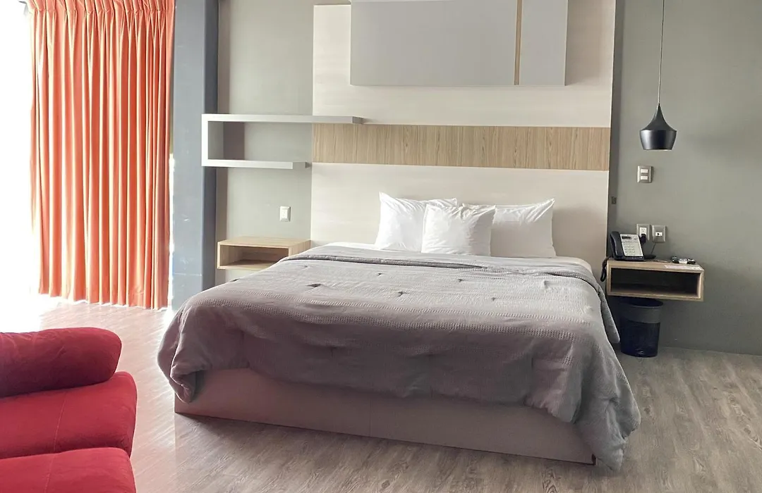 Esduma Hk Hotel Pachuca-1