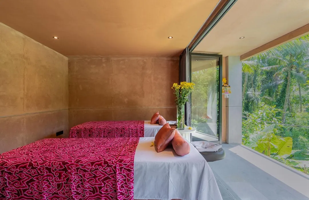 Amora Ubud Boutique Villas-1