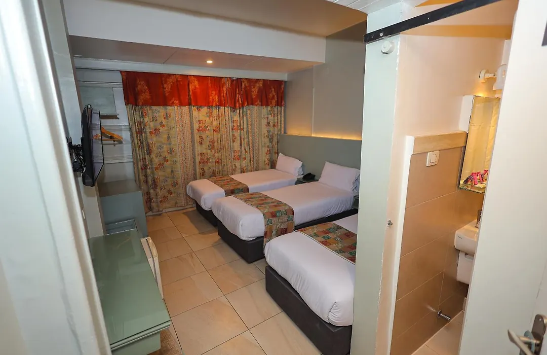 Hapi Hotel-1