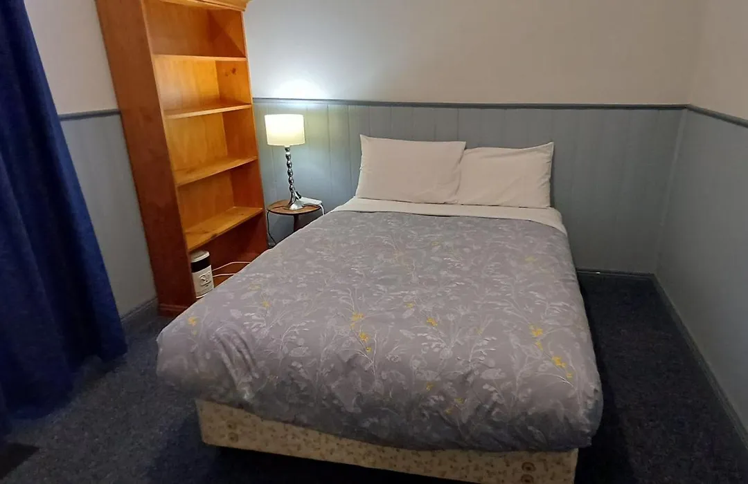 Bristol Hill Motor Inn-1