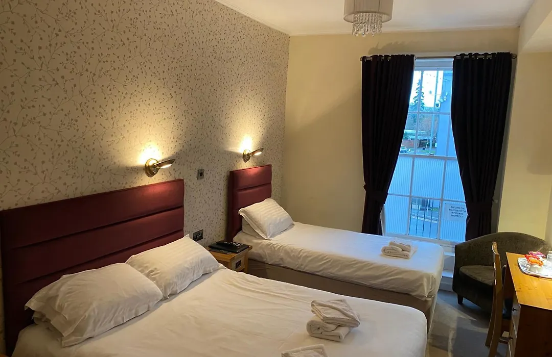 The Elephant & Castle Hotel-1