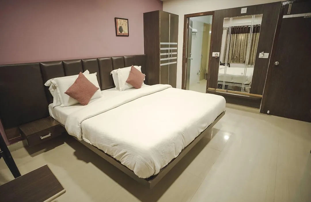 Hotel Ashapura Palace-1