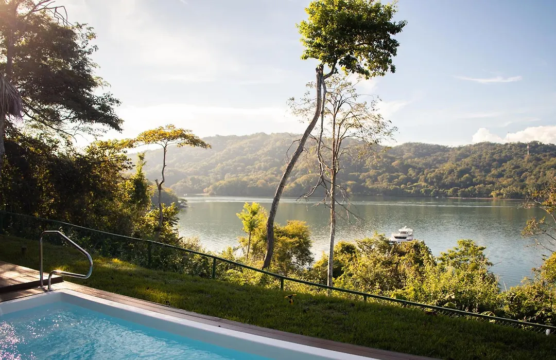 Isla Chiquita Glamping Hotel-1