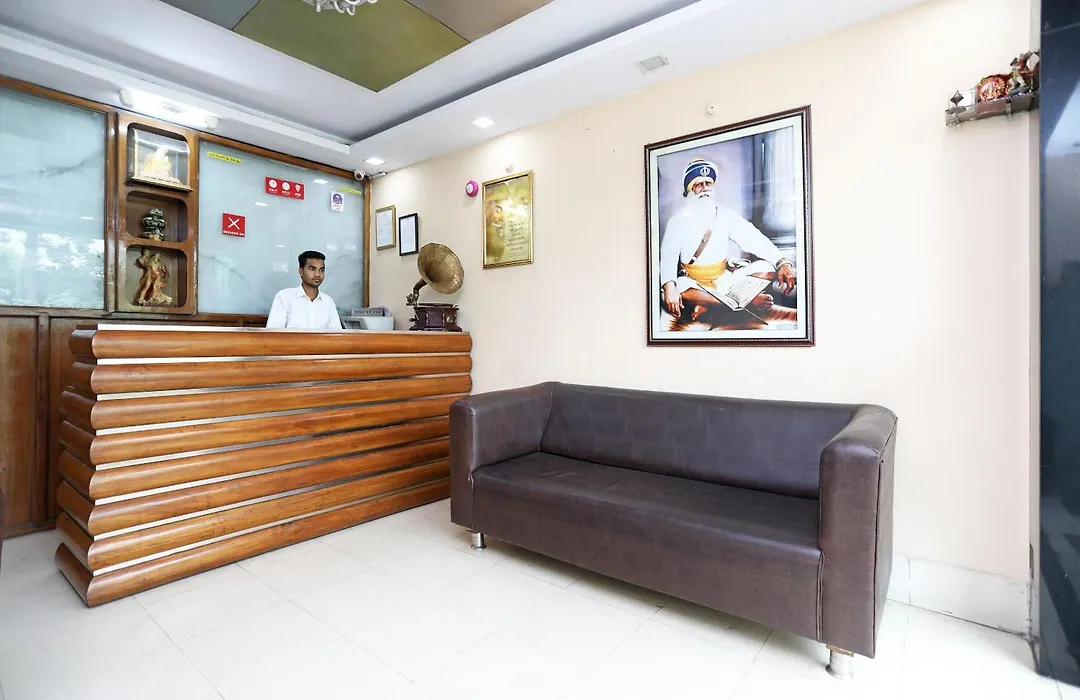 Collection O Greenpark-1