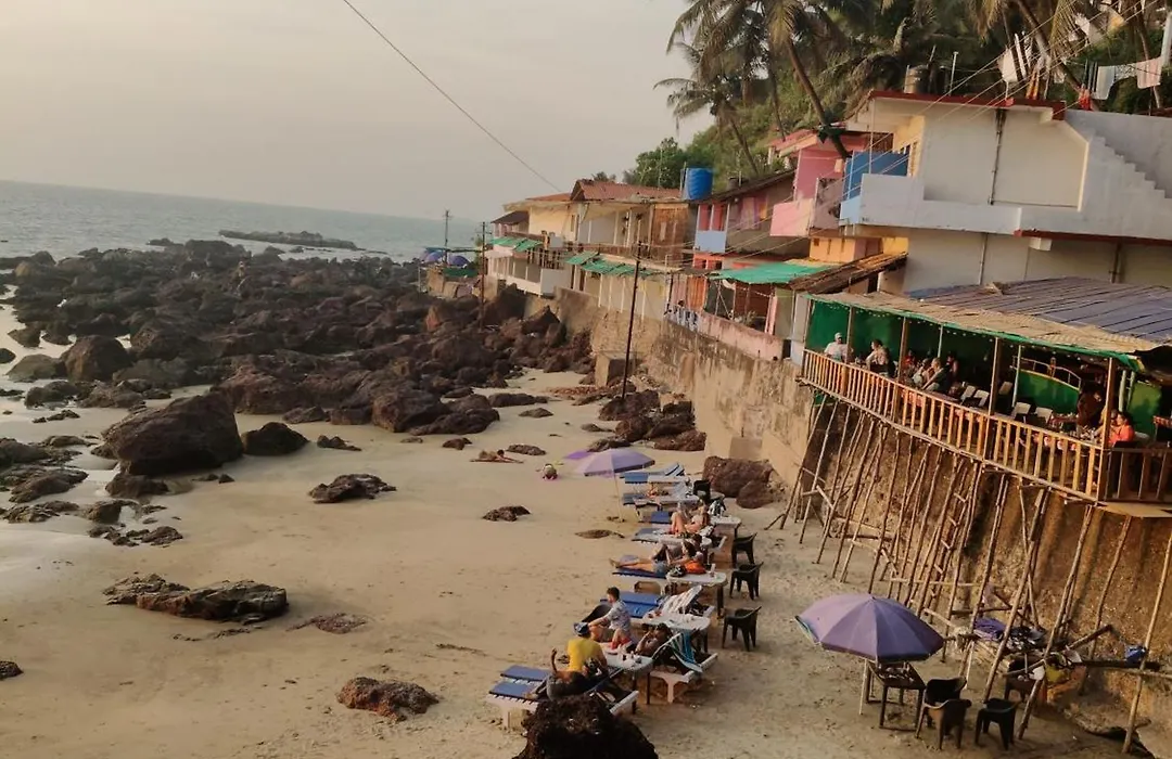 Om Ganesh Guest House Cliffside-1