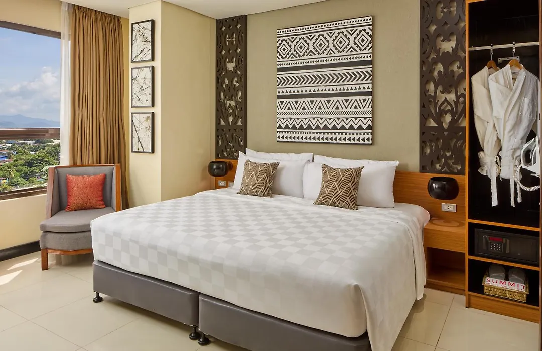 Summit Hotel Tacloban-1