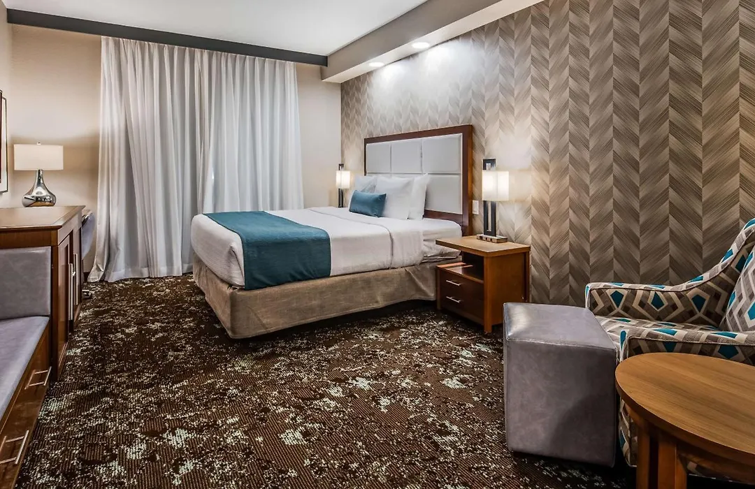 Best Western Premier Des Moines-Ankeny Hotel-1