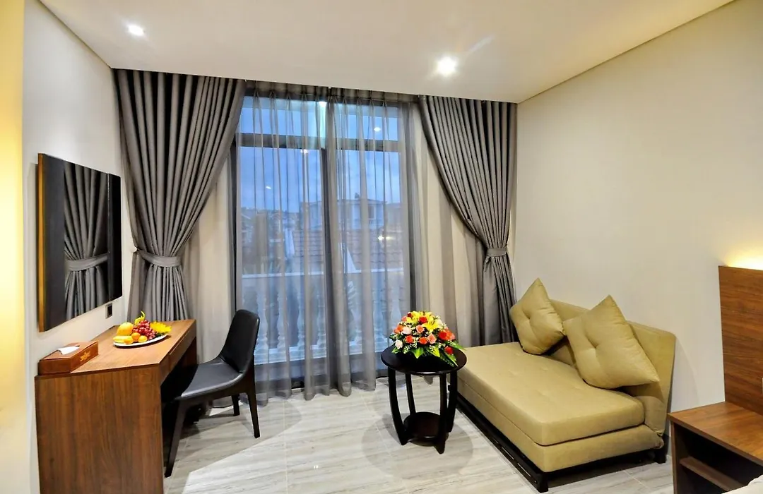 Crown Nguyen Hoang Hotel-1