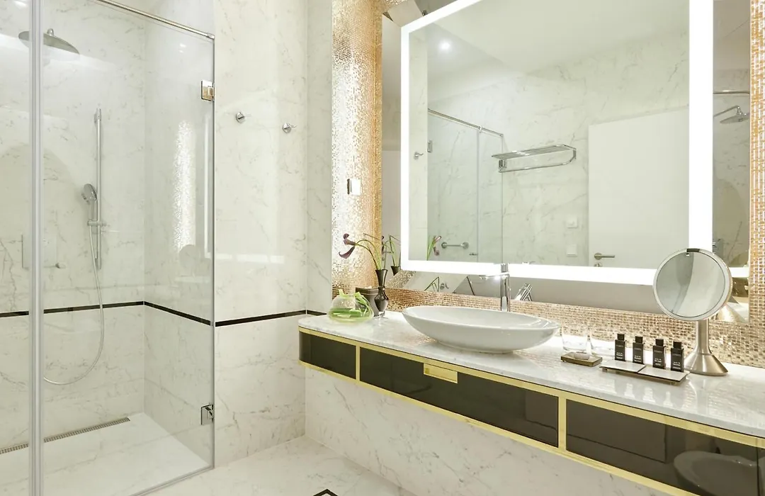 Parisi Udvar Hotel Budapest, Part Of Hyatt-1