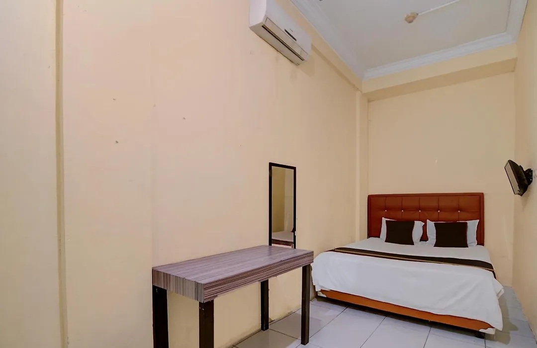 Hotel O Pekanbaru near Mall Ciputra Seraya formerly Lotus Inn-1