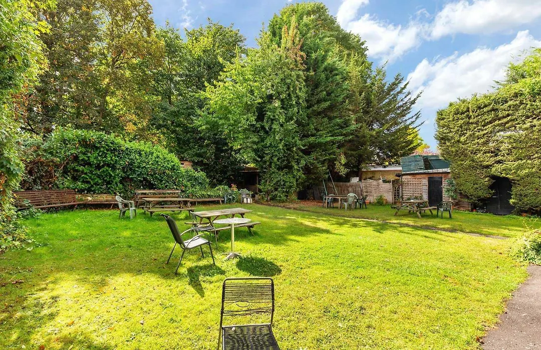 Amhurst Hotel-1