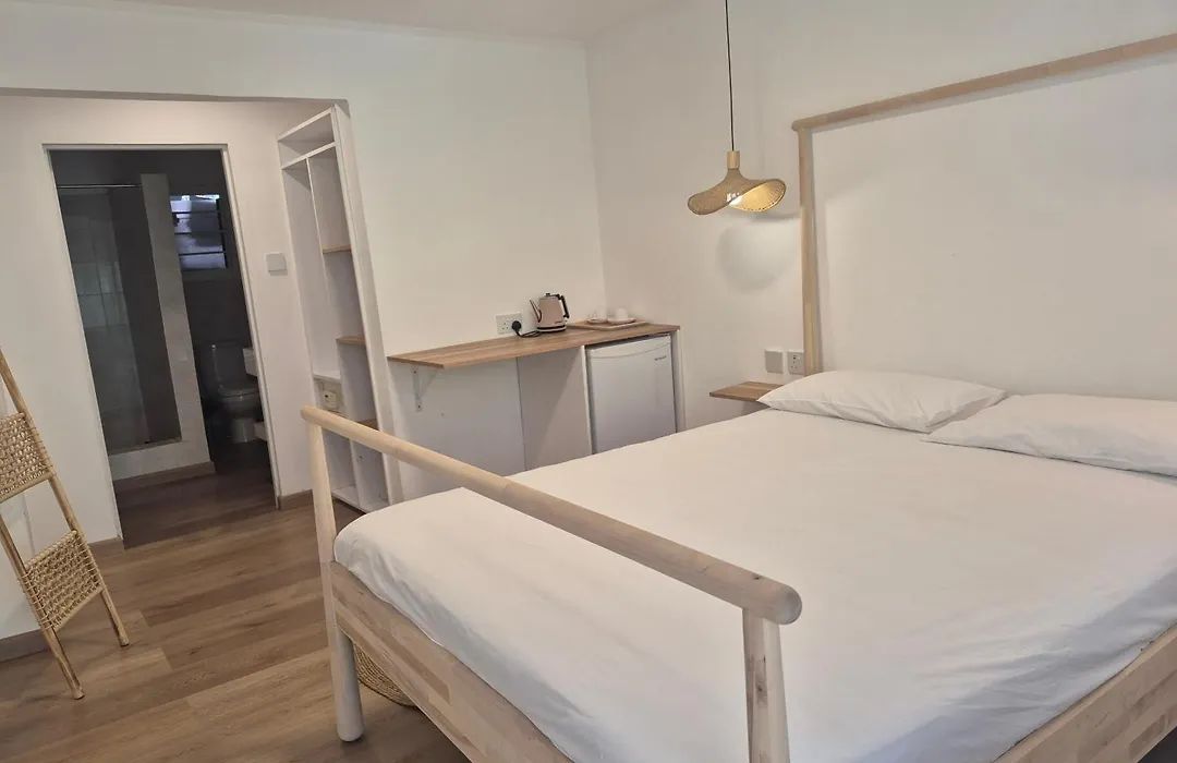 Beau Vallon Bungalows-1
