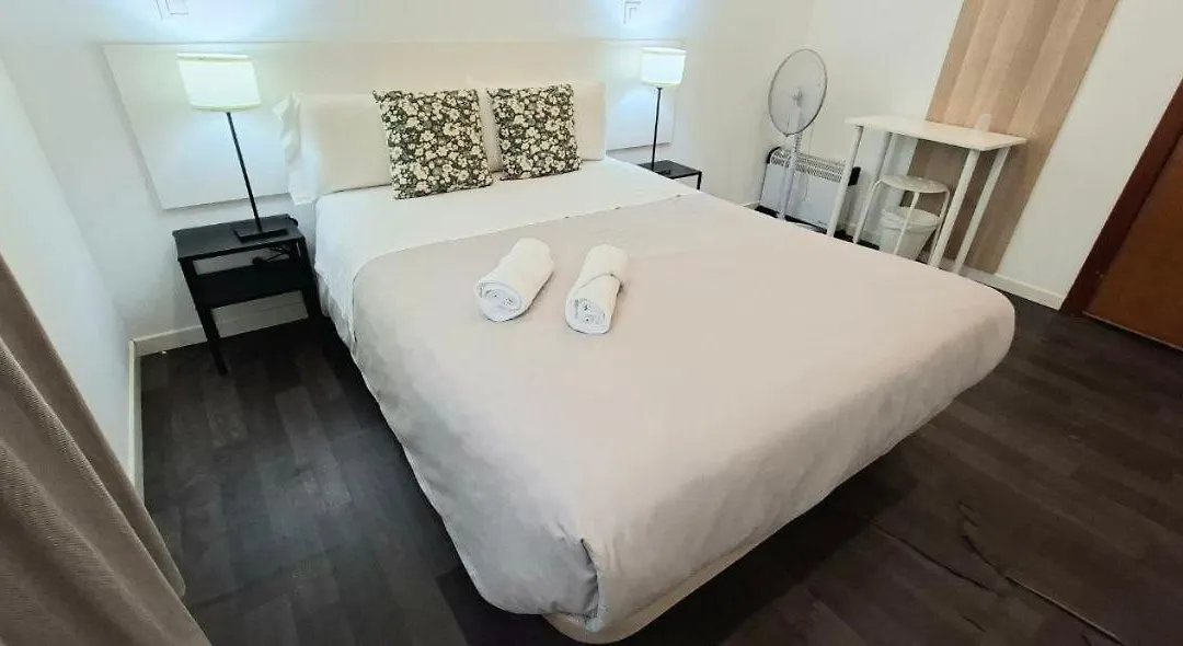 Ayz Javier Cabrini - Auto Check-In Property-1