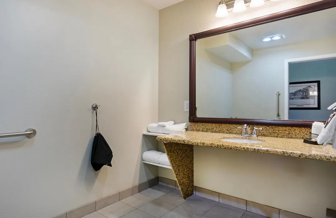 Best Western Plus Ahtanum Inn-1