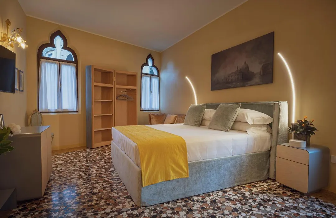 Cinqueteste Luxury Home-1