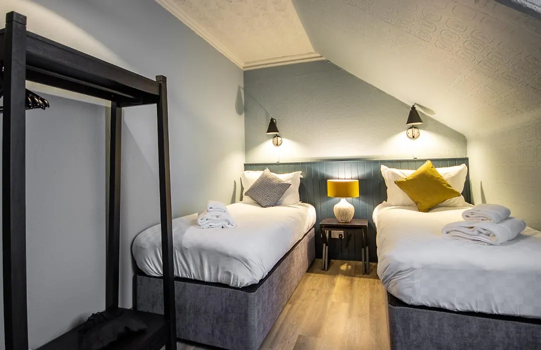 The Balavoulin - Pub With Rooms-1