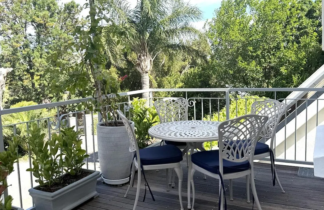 One Oak Guest House-1