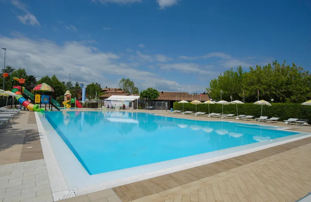 Ohana Apartments Camping Tiglio-1