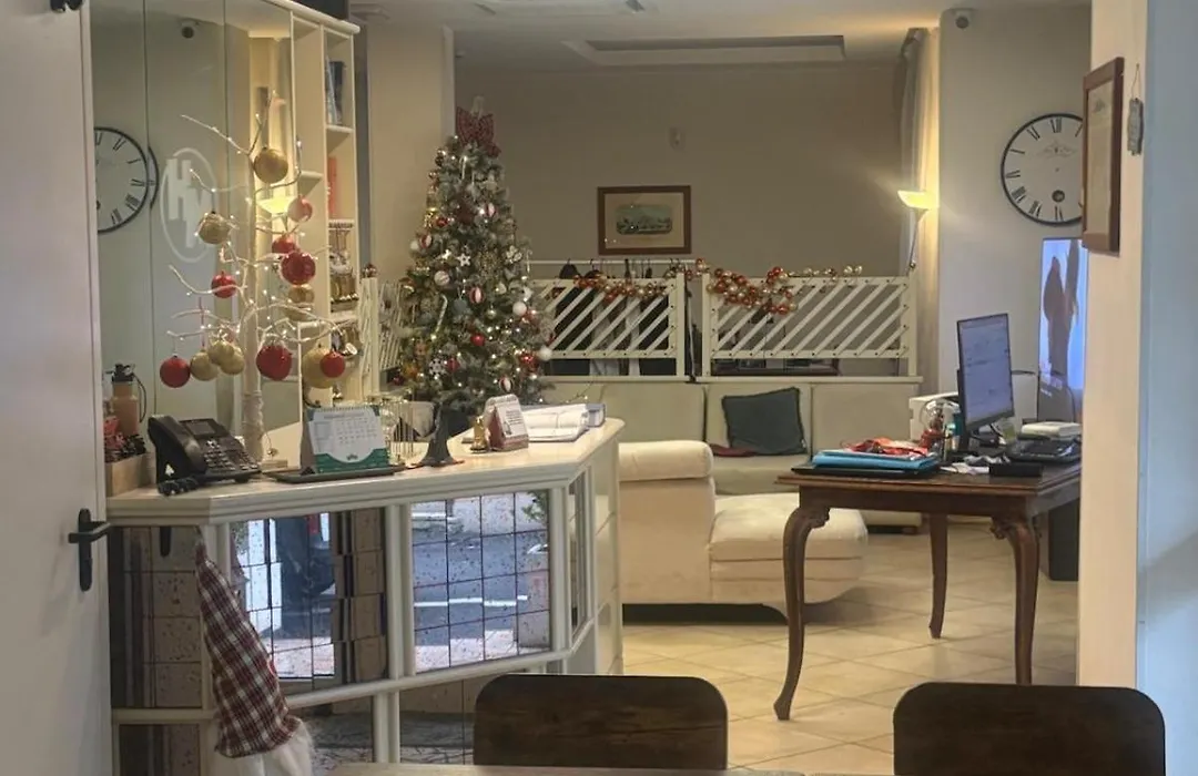 Hotel Miriam-1