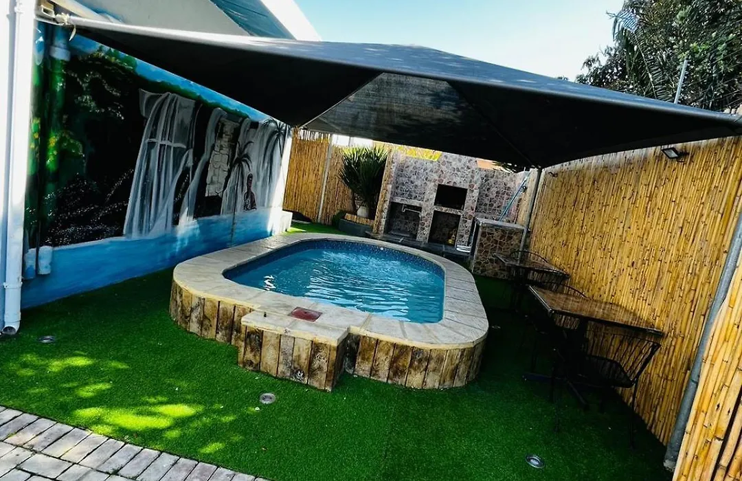 Victoria Guest Lodge-1