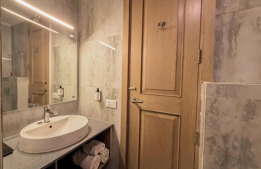 Spree Hotel Kriday Rajpur Road Dehradun-1