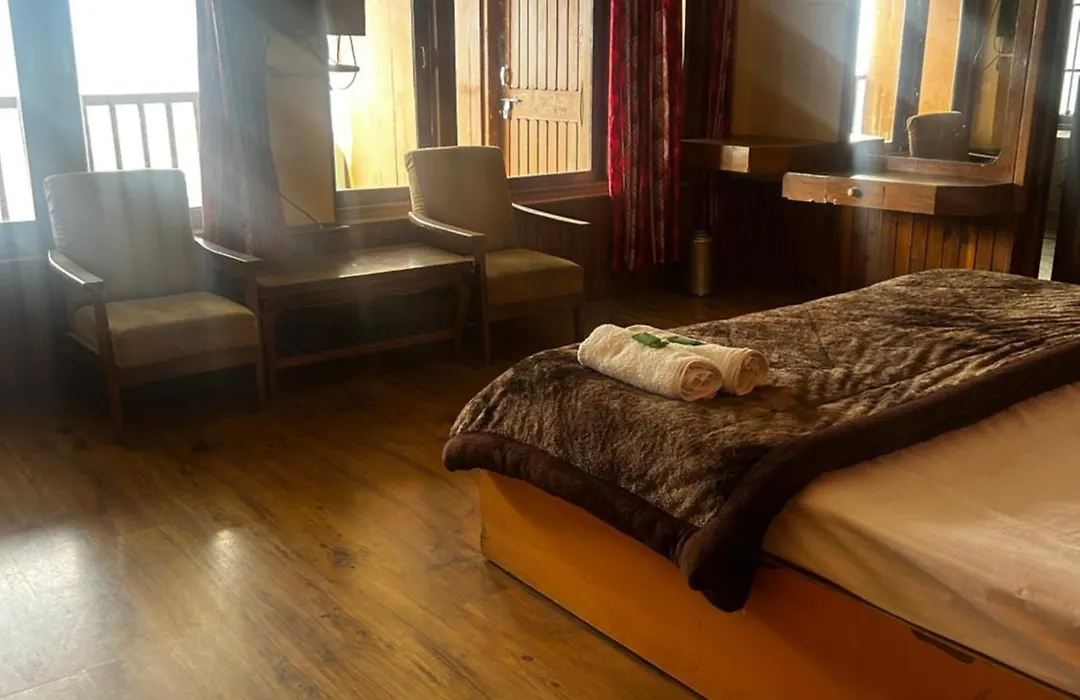 Hotel Bhrigu-1